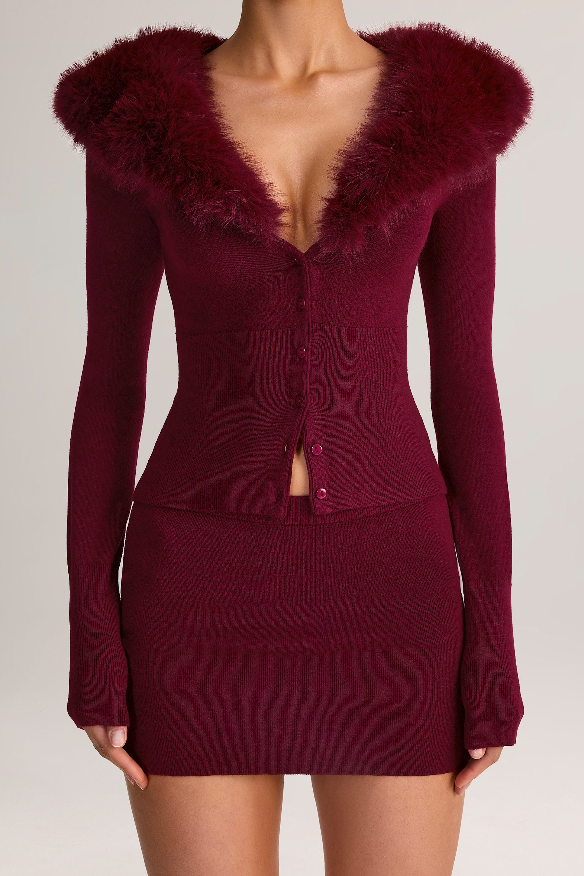 Knit Mid-Rise Mini Skirt in Wine