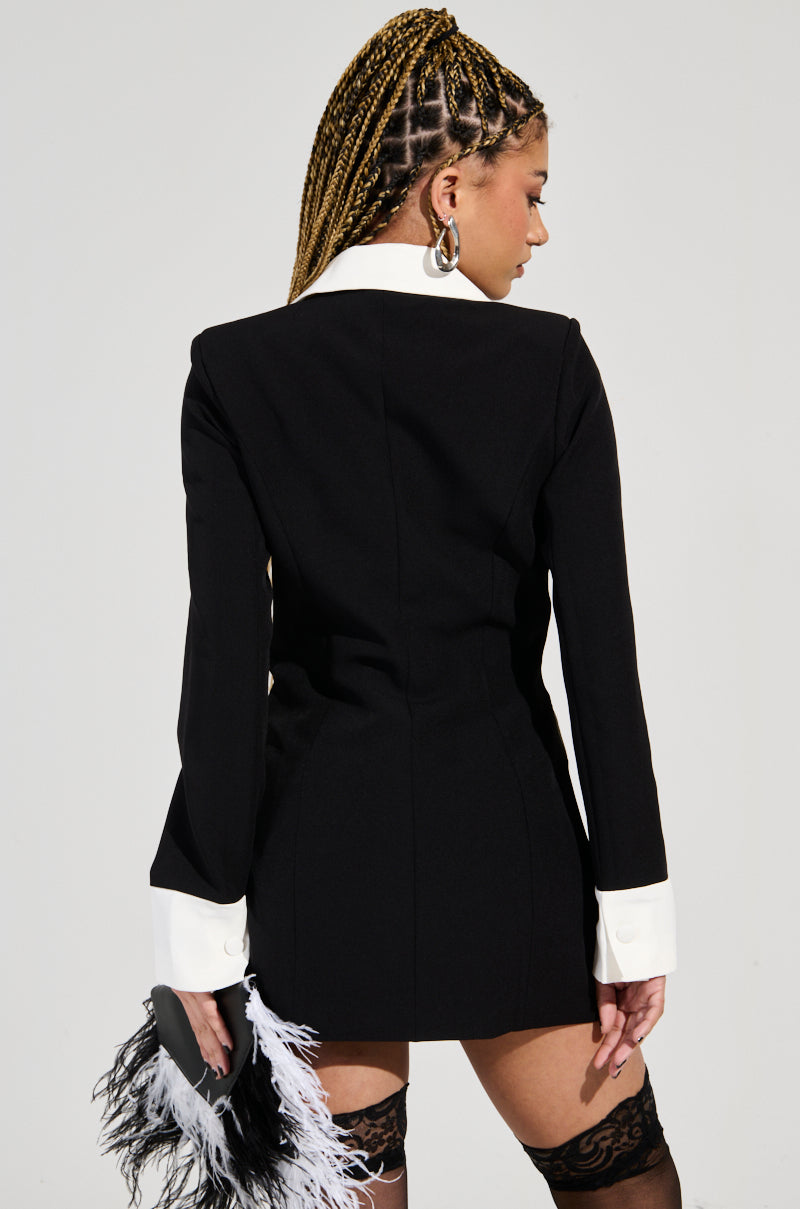MIDNIGHT IN PARIS CONTRAST TRIM FITTED BLAZER IN BLACK