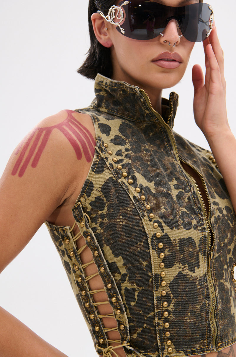 DARIA STUDDED CAMO SIDE LACE TOP