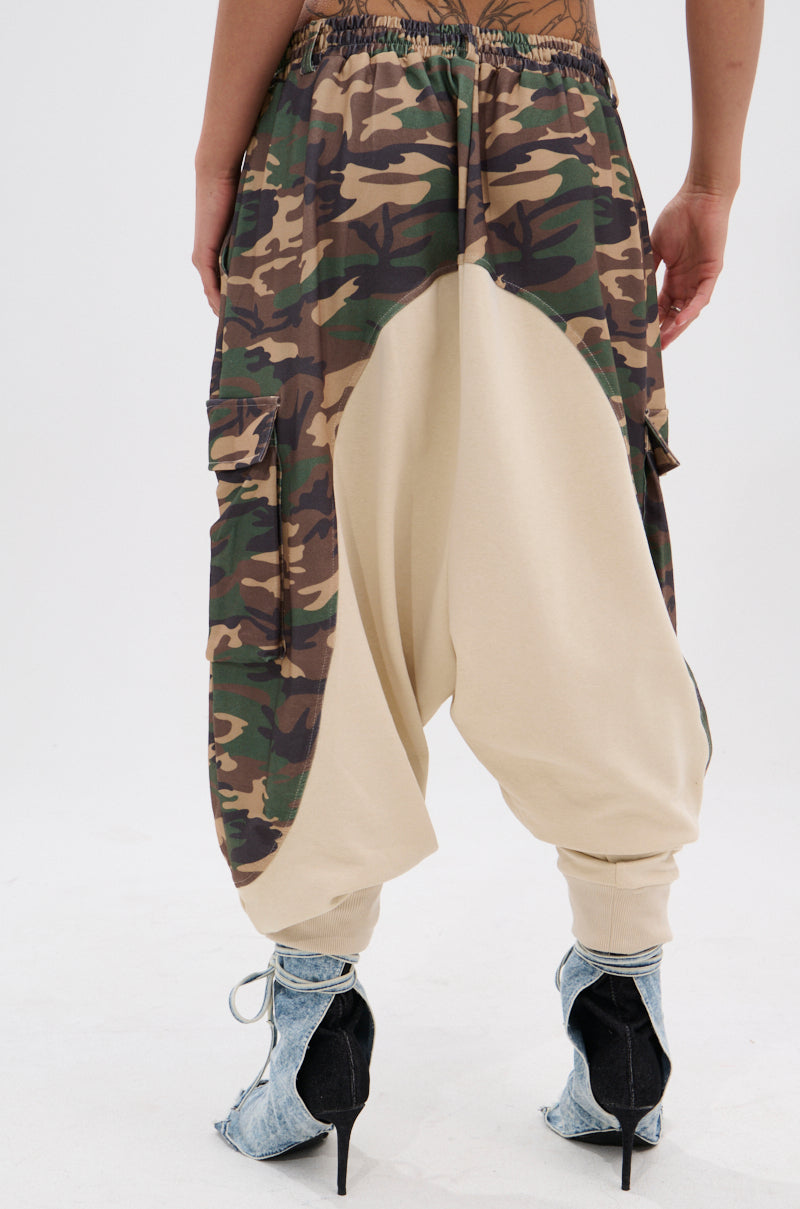 DOWN FOR IT CAMO JOGGER