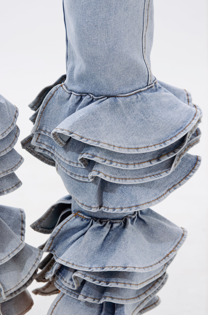 NOT ENOUGH RUFFLE DENIM