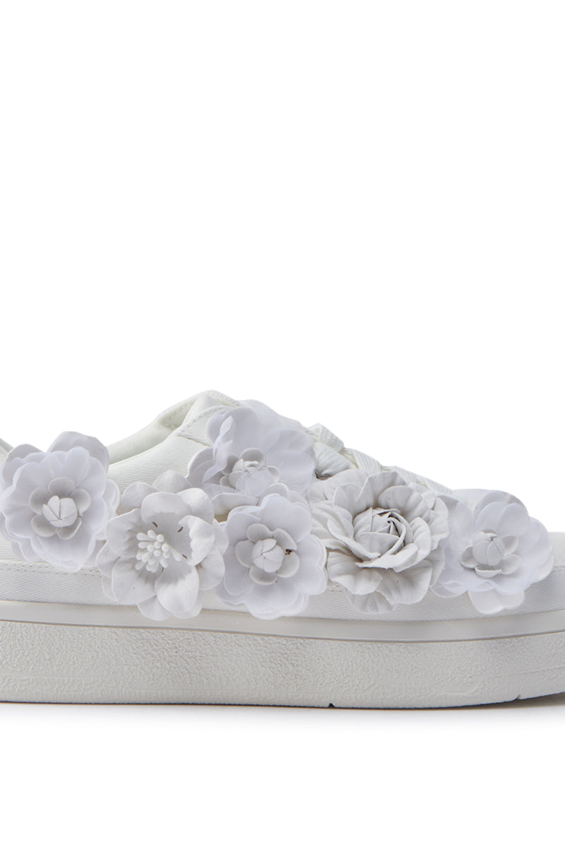 AZALEA WANG CARNATION WHITE FLAT SNEAKER