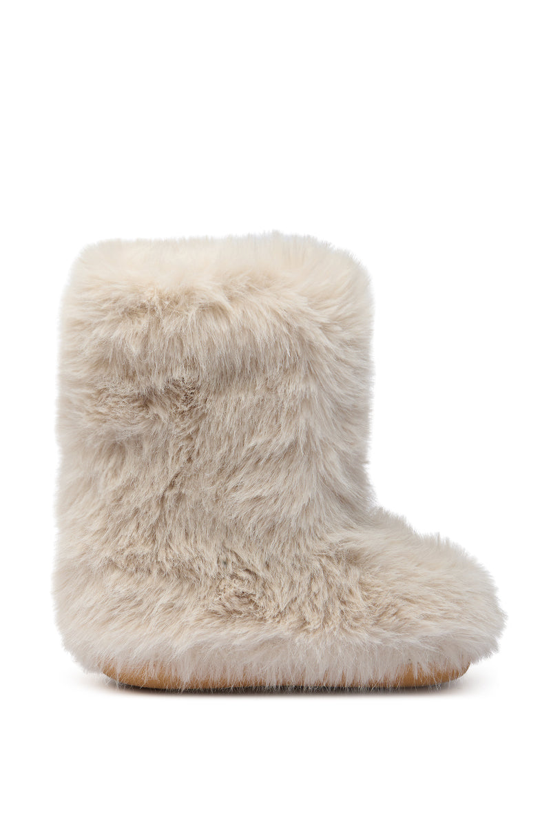 AZALEA WANG DIPA IVORY FUR FLAT BOOTIE