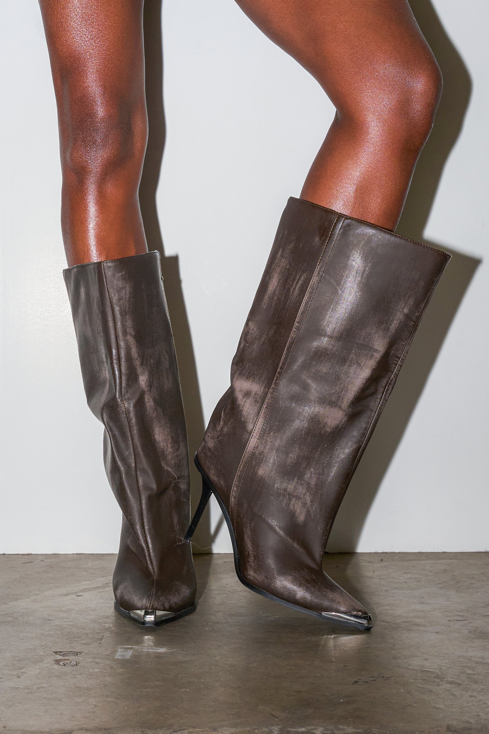 AZALEA WANG DUSTY BROWN WEATHERED PU BOOT