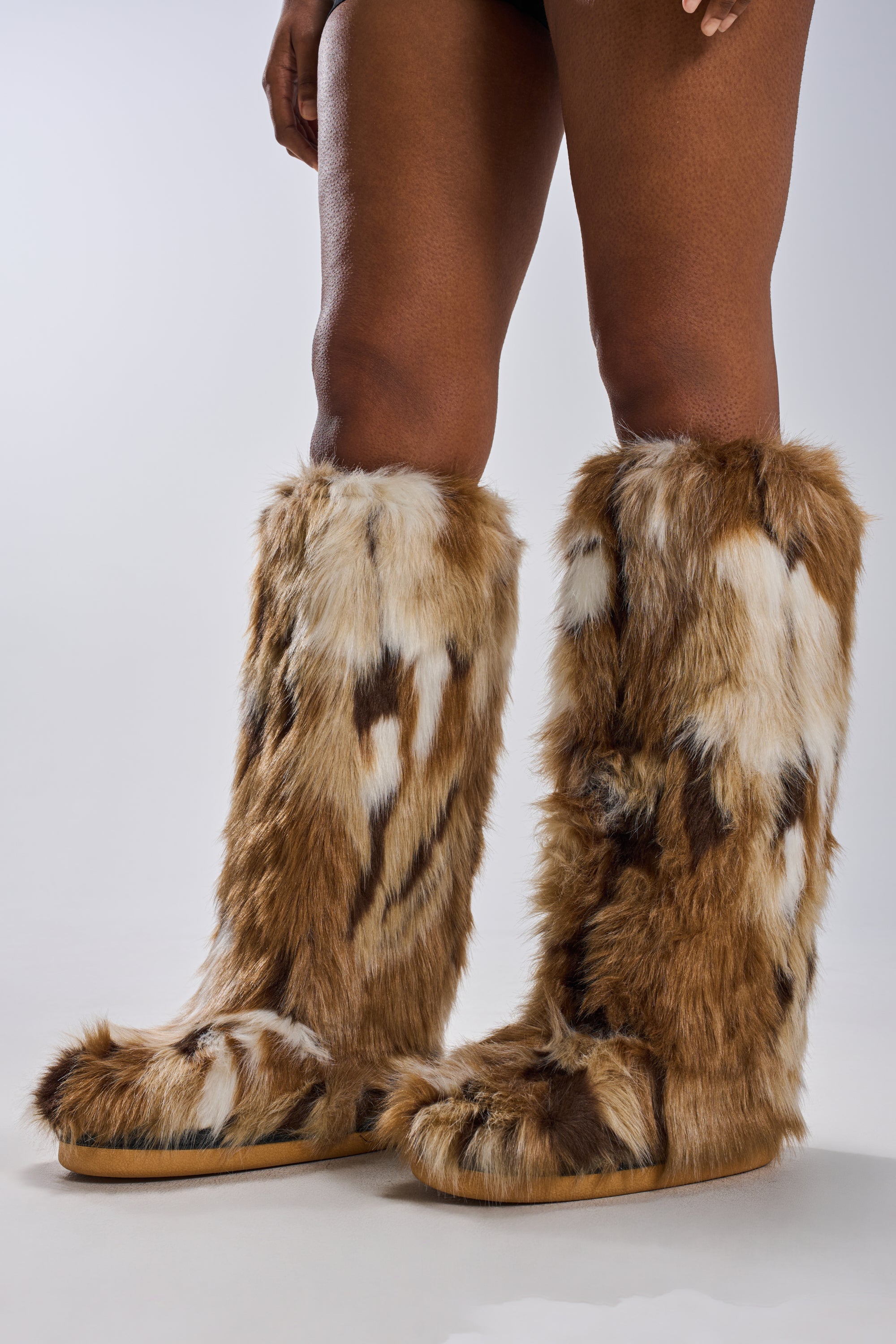 AZALEA WANG FENNEC MULTI FUZZY FLAT KNEE HIGH BOOT