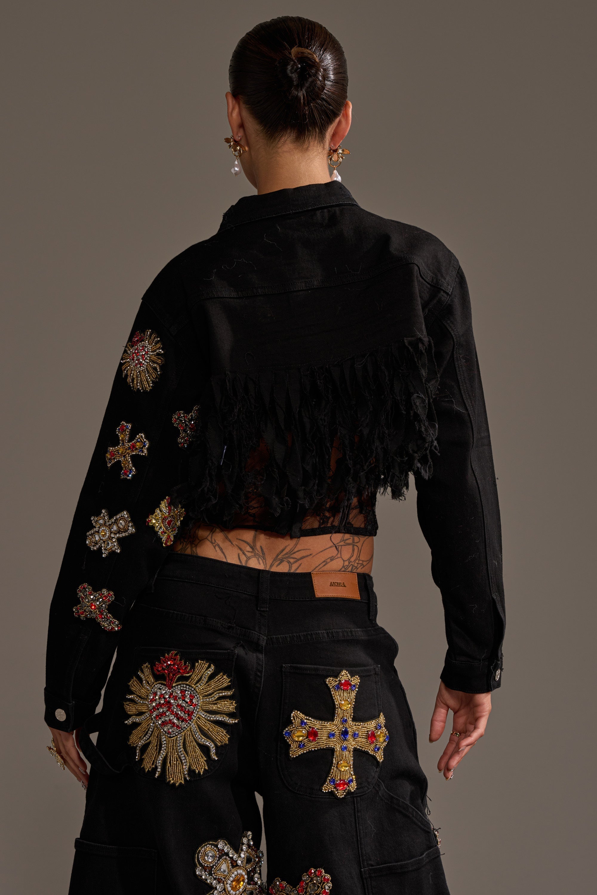 MAIN SQUEEZE CROPPED DENIM JACKET