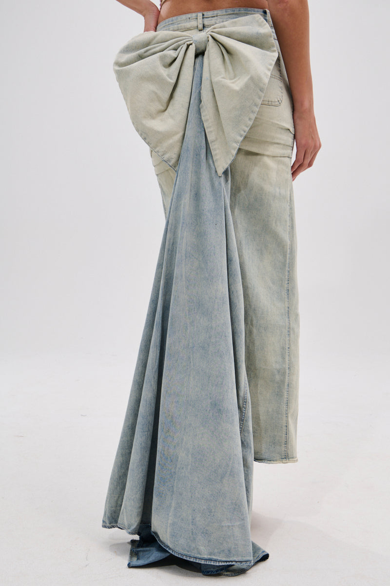 OH THE DRAMA BACK BOW DENIM MAXI SKIRT WITH TRAIN