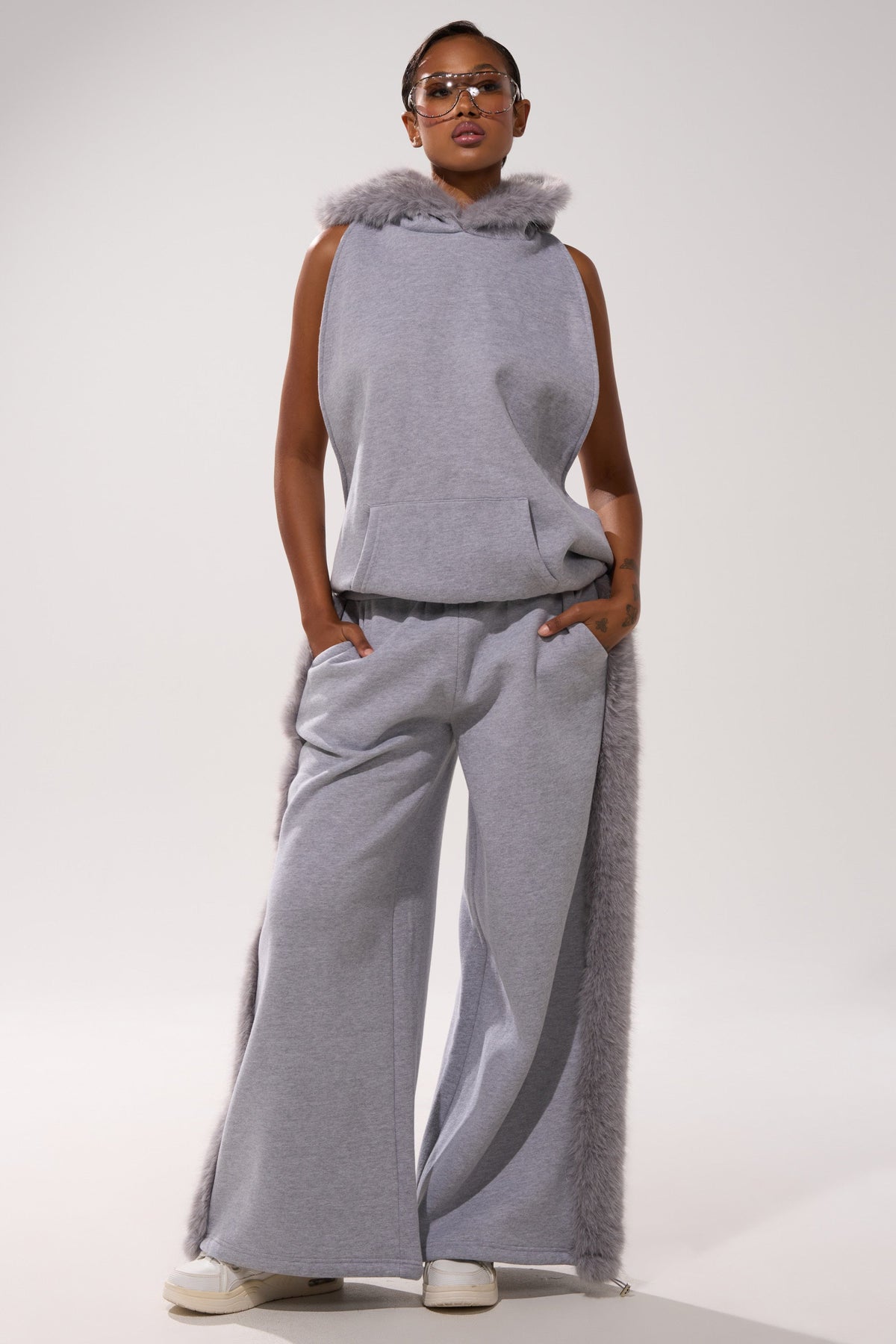 LUXE FUR JOGGER IN GREY