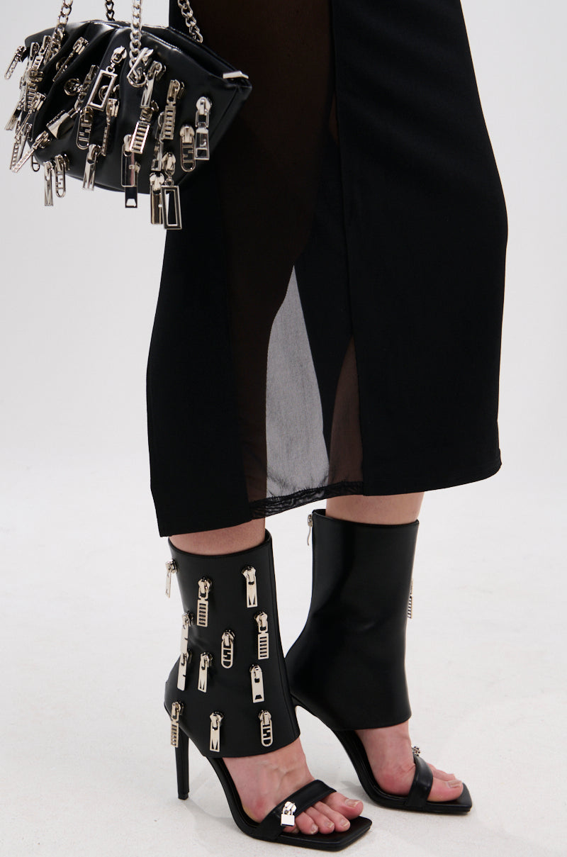 AZALEA WANG LUCAS BLACK ZIPPER DETAIL SANDAL BOOTIE