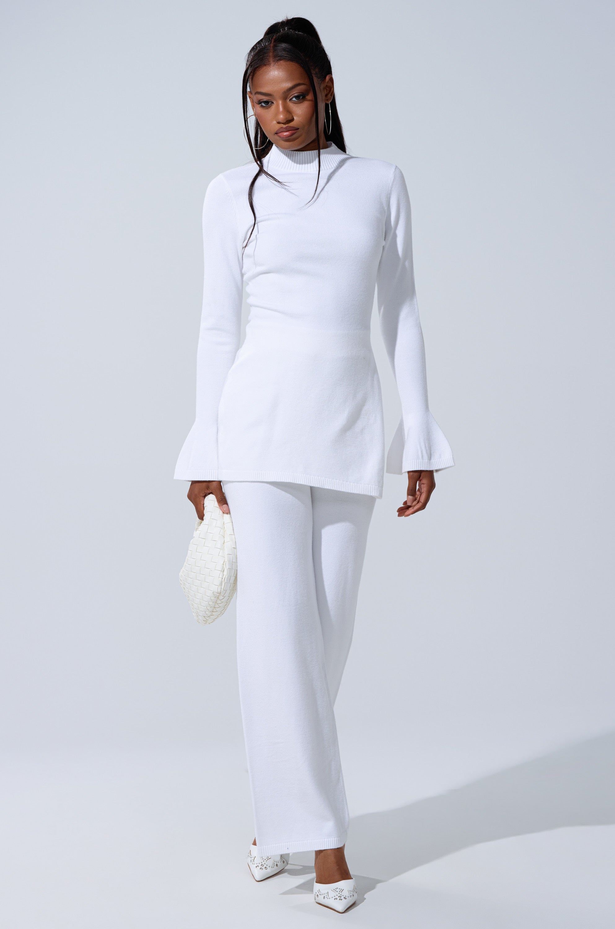 GET COZY WITH ME OVERSIZED SWEATER IN WHITE