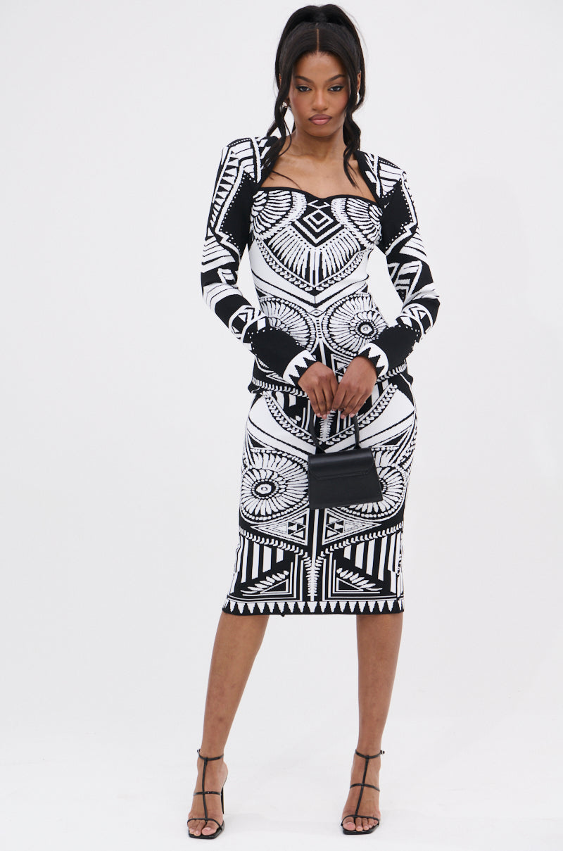 NOT YOUR AVERAGE WOMAN PRINTED MIDI DRESS