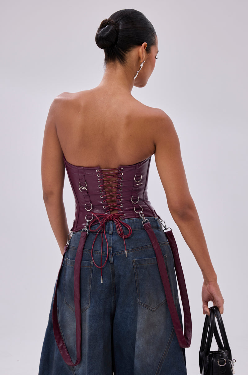 FAN FAVORITE FAUX LEATHER CORSET