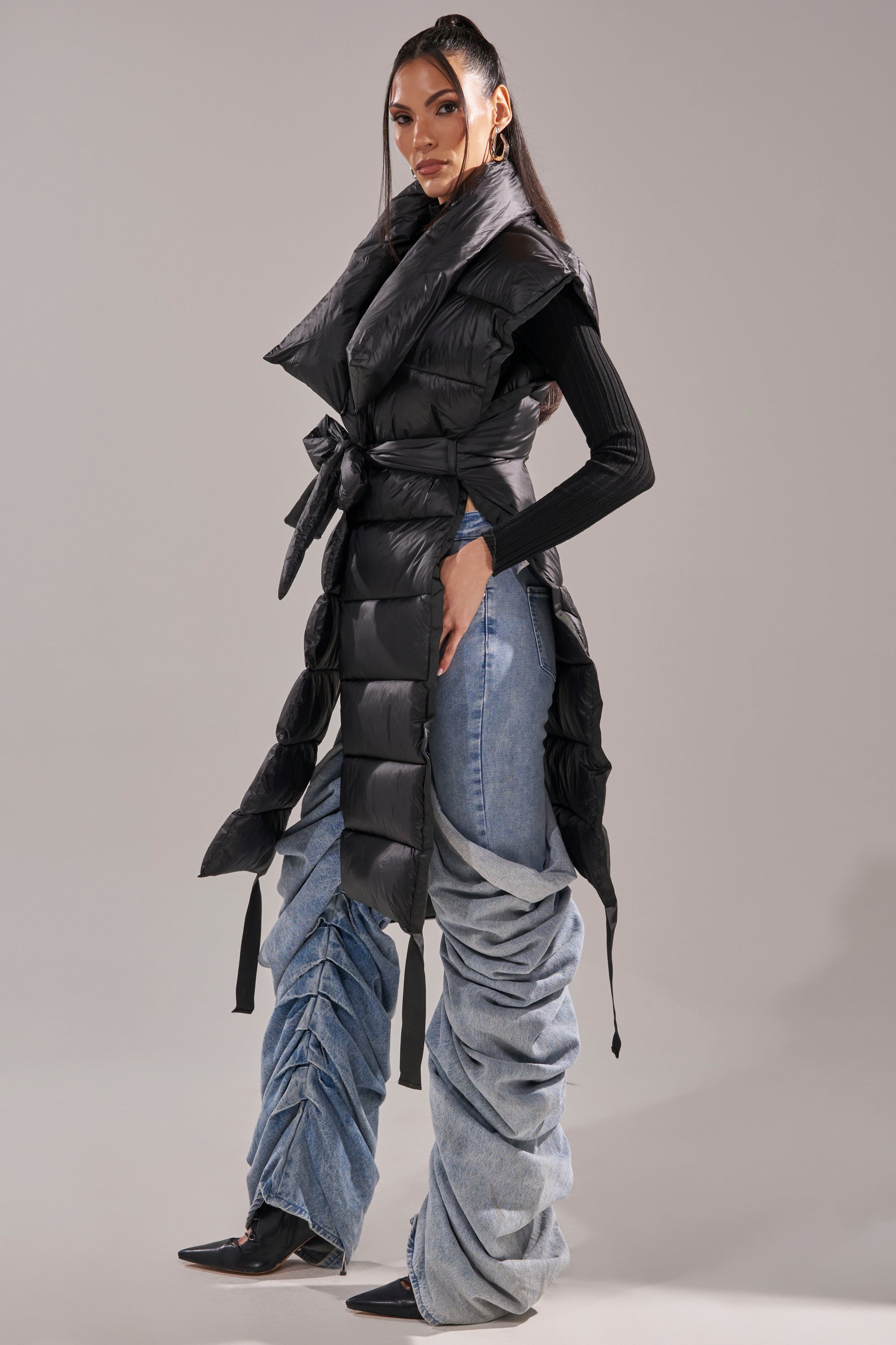 PILOT JONES LONG LINE PUFFER VEST IN BLACK