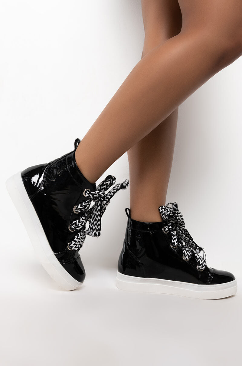AZALEA WANG ALL FOR YOU FLAT SNEAKER IN BLACK