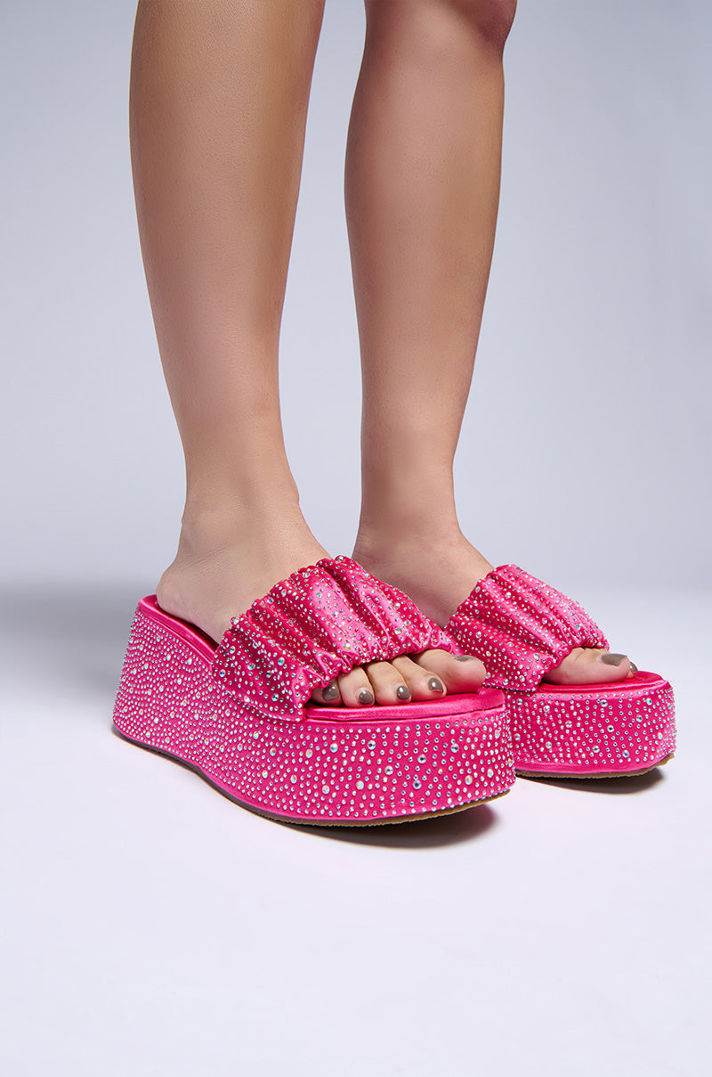 AZALEA WANG CAPELLINI PINK RHINESTONE FLATFORM SCRUNCHIE SANDAL