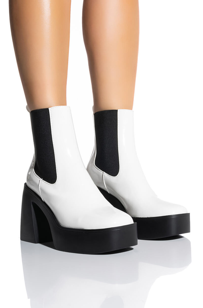 AZALEA WANG CHERRY CHUNKY BOOTIE IN BLACK WHITE
