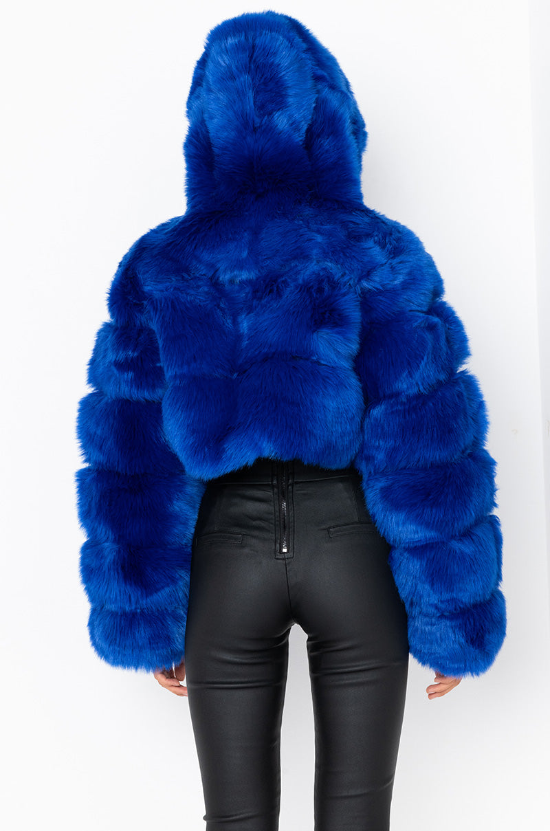 GRACELLE FAUX FUR CROPPED JACKET