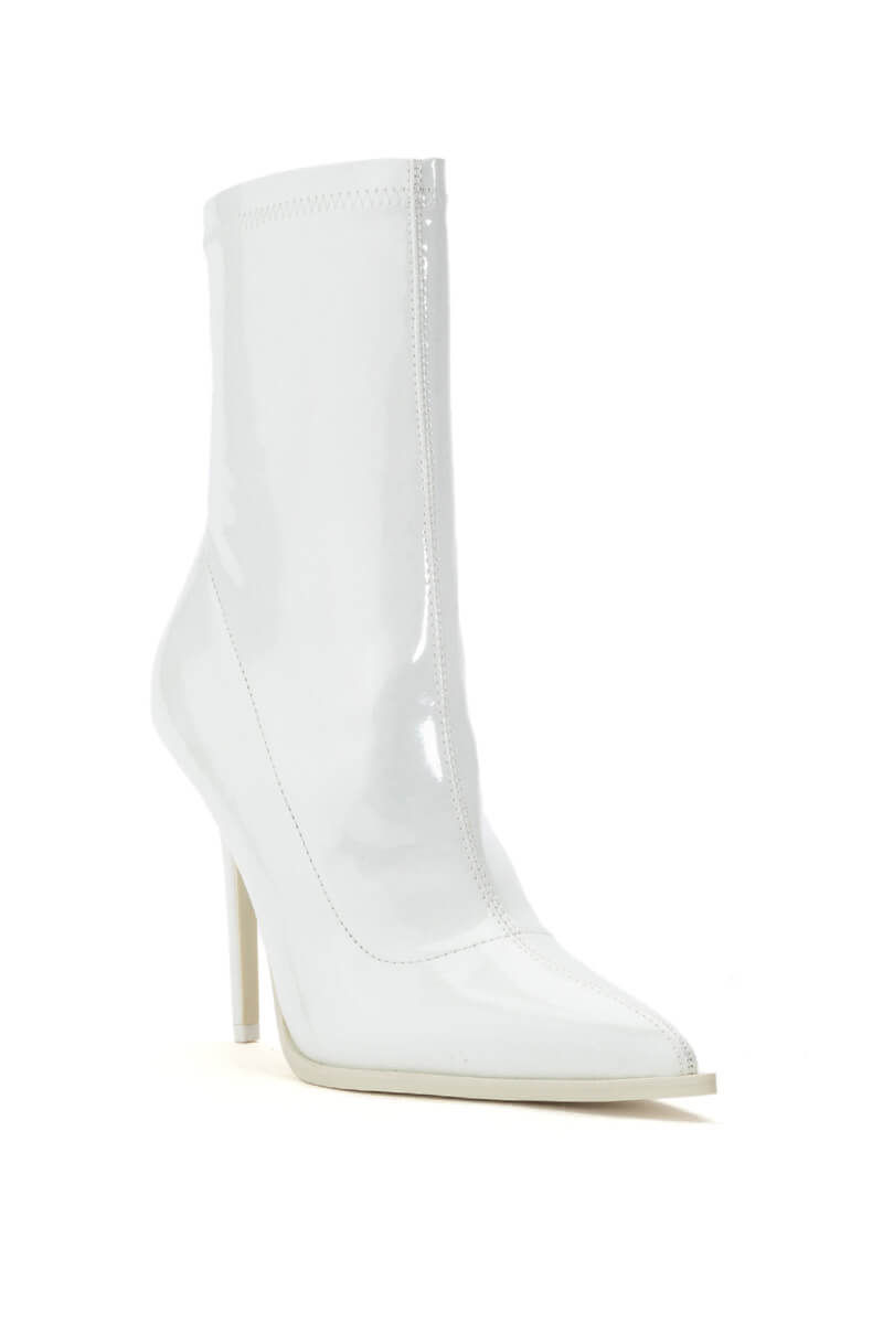 AZALEA WANG ISABELLA PATENT BOOTIE IN WHITE