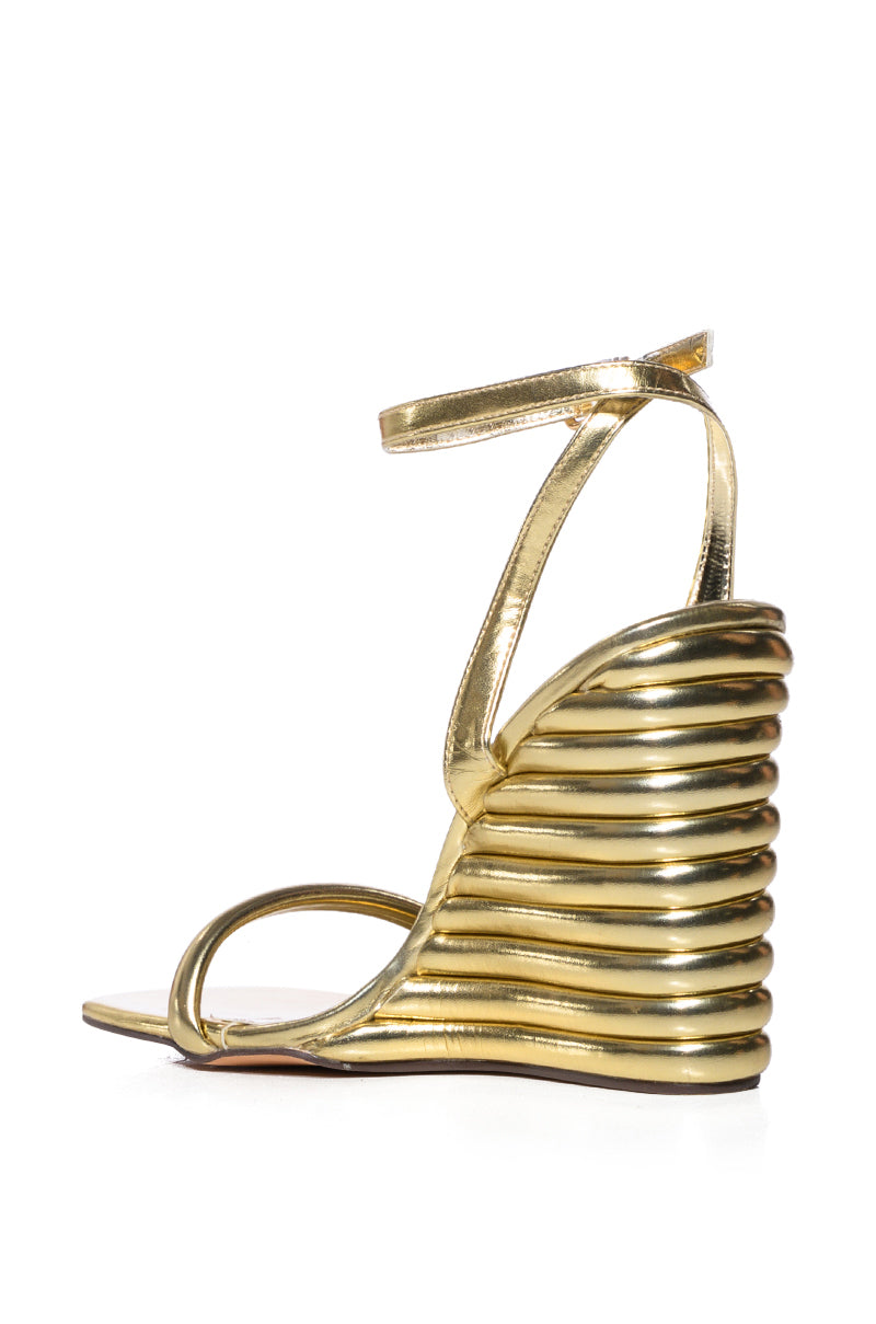 AZALEA WANG PUFFY WEDGE SANDAL IN GOLD