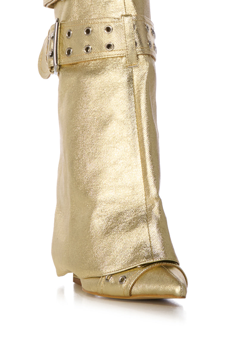 AZALEA WANG QISTINA GOLD METALLIC FOLDOVER WEDGE BOOTIE