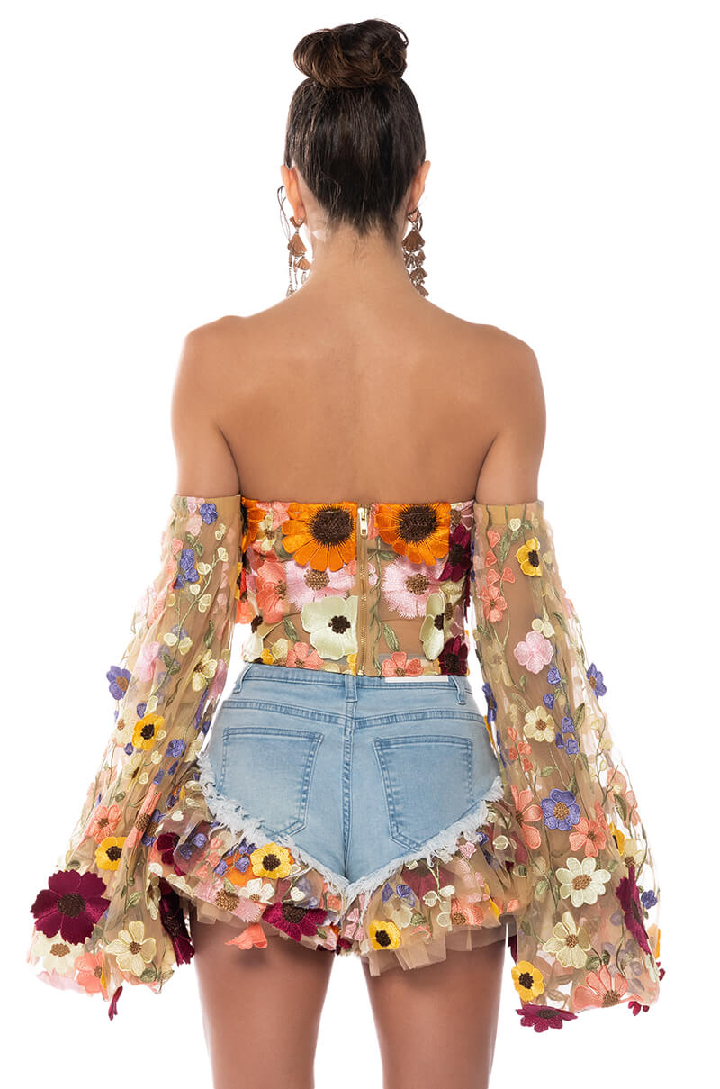 BOTANICAL BEAUTY CROPPED SHEER SLEEVE TOP