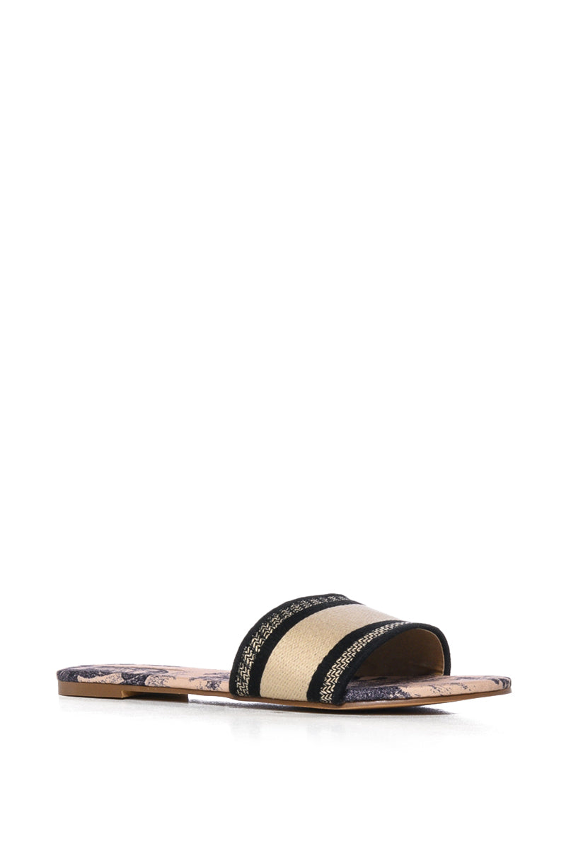 BASTA PRINT DESIGN FLAT SANDAL IN HAZELNUT