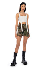 AT ATTENTION DISTRESSED CAMO SHORT