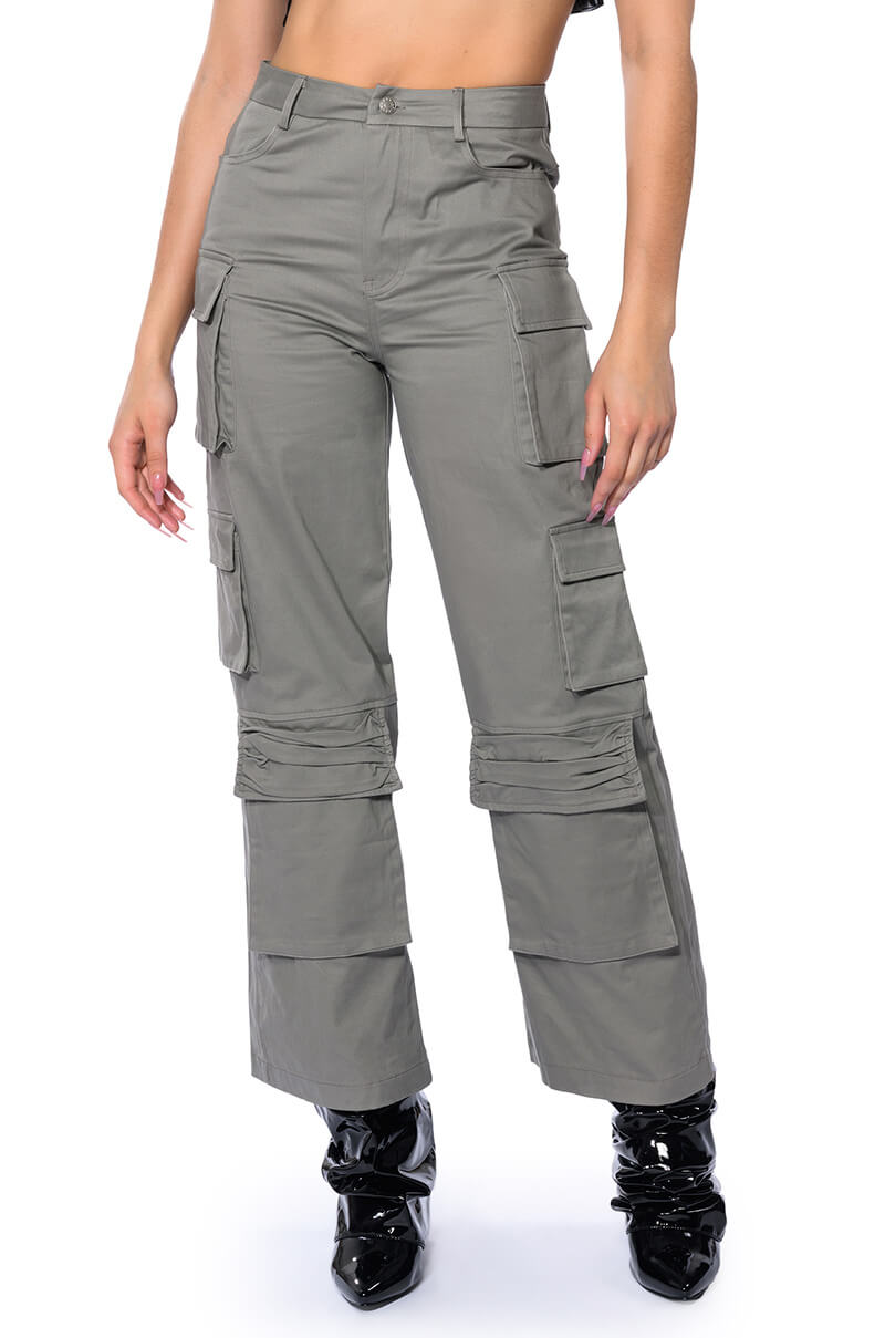 CHAMPION OF EVERYTHING CARGO PANTS