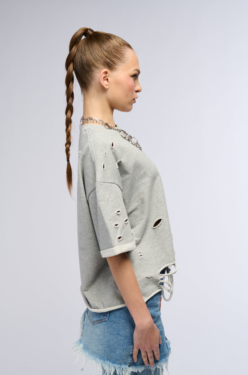 CHILL WEEKEND DISTRESSED FRENCH TERRY T SHIRT