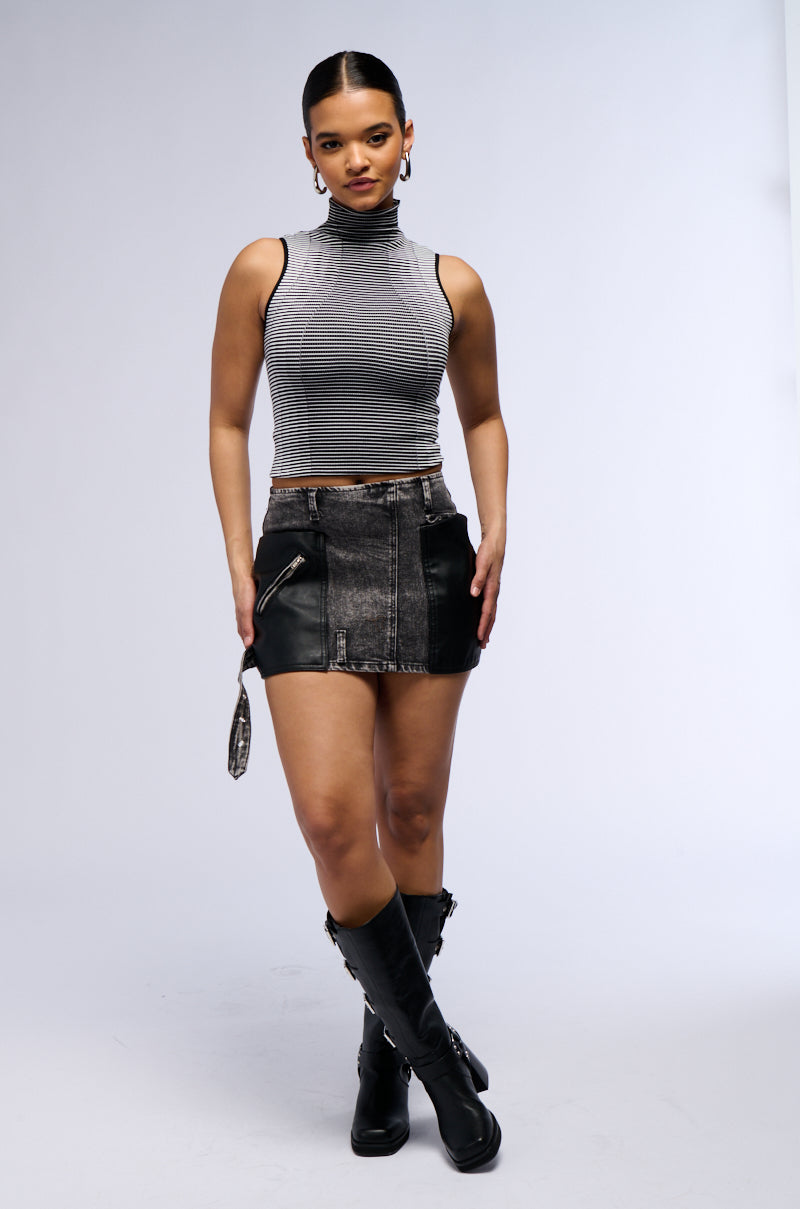 CROSS MY HEART SLEEVELESS TANK TOP