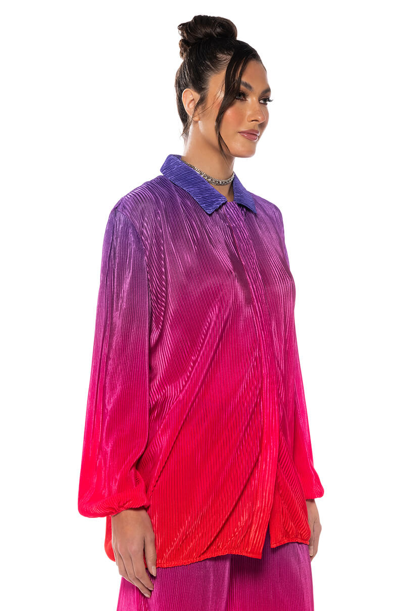 DAY TO NIGHT PLEATED SATIN BUTTON DOWN