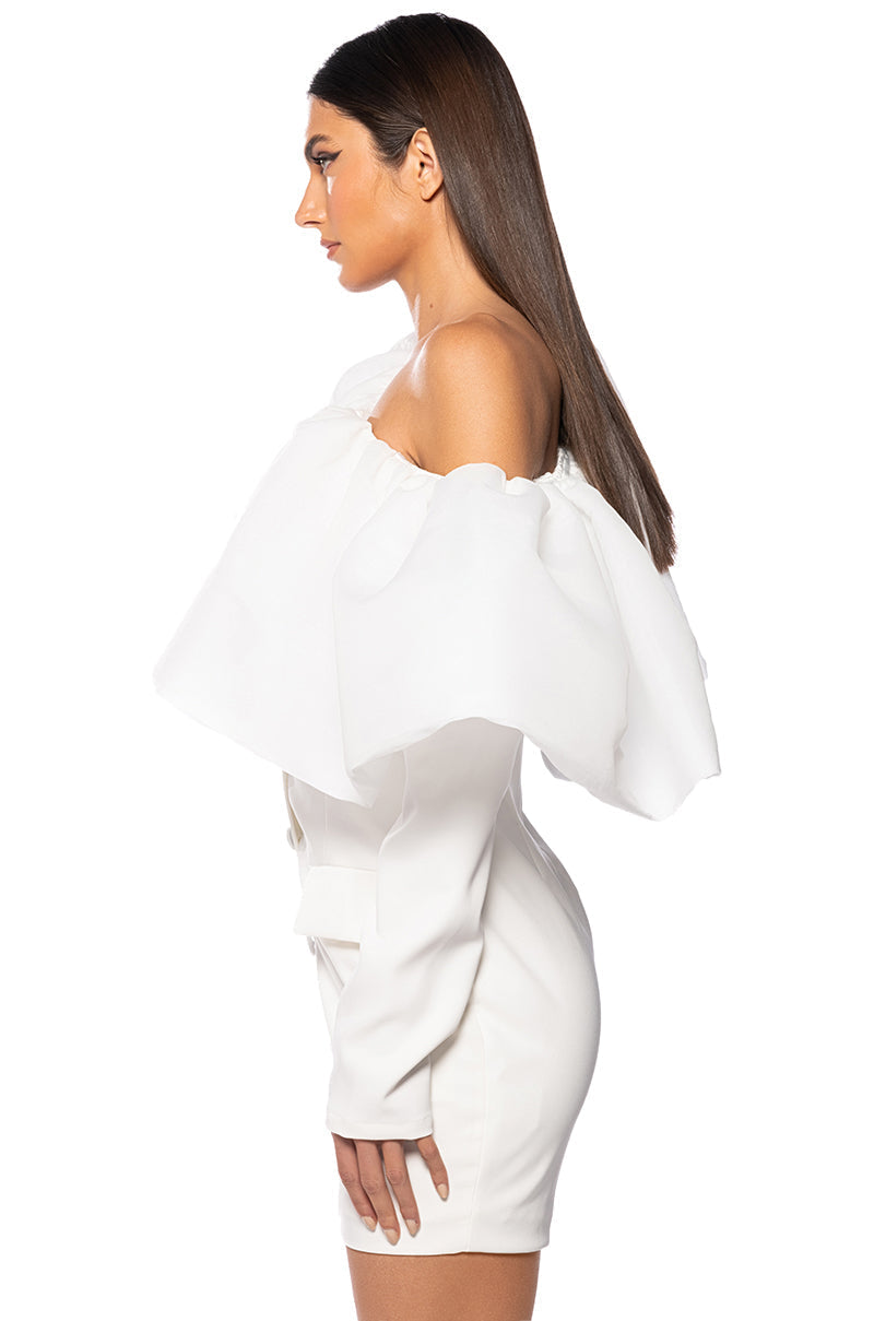 DELLA OFF THE SHOULDER LONG SLEEVE MINI DRESS