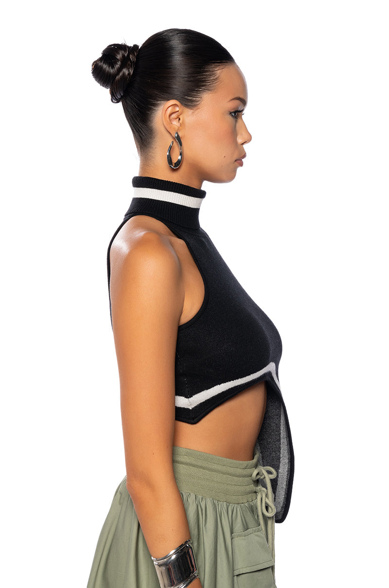 DRIP SLEEVELESS TURTLENECK SWEATER