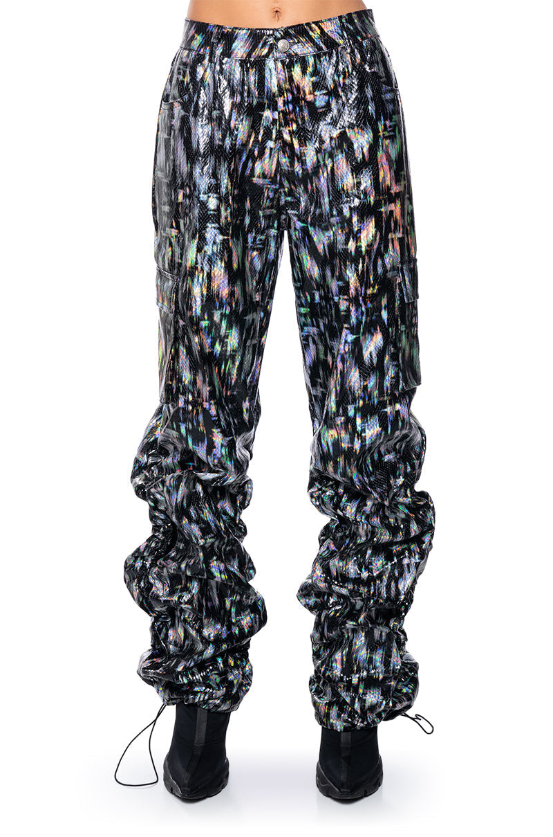ENVISION ME RUCHED CARGO PANT