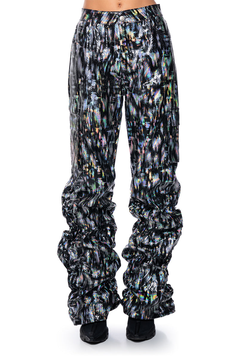 ENVISION ME RUCHED CARGO PANT