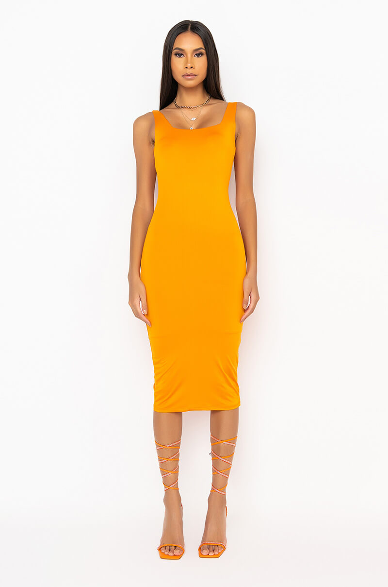 HOLDIN ME TIGHT MIDI DRESS