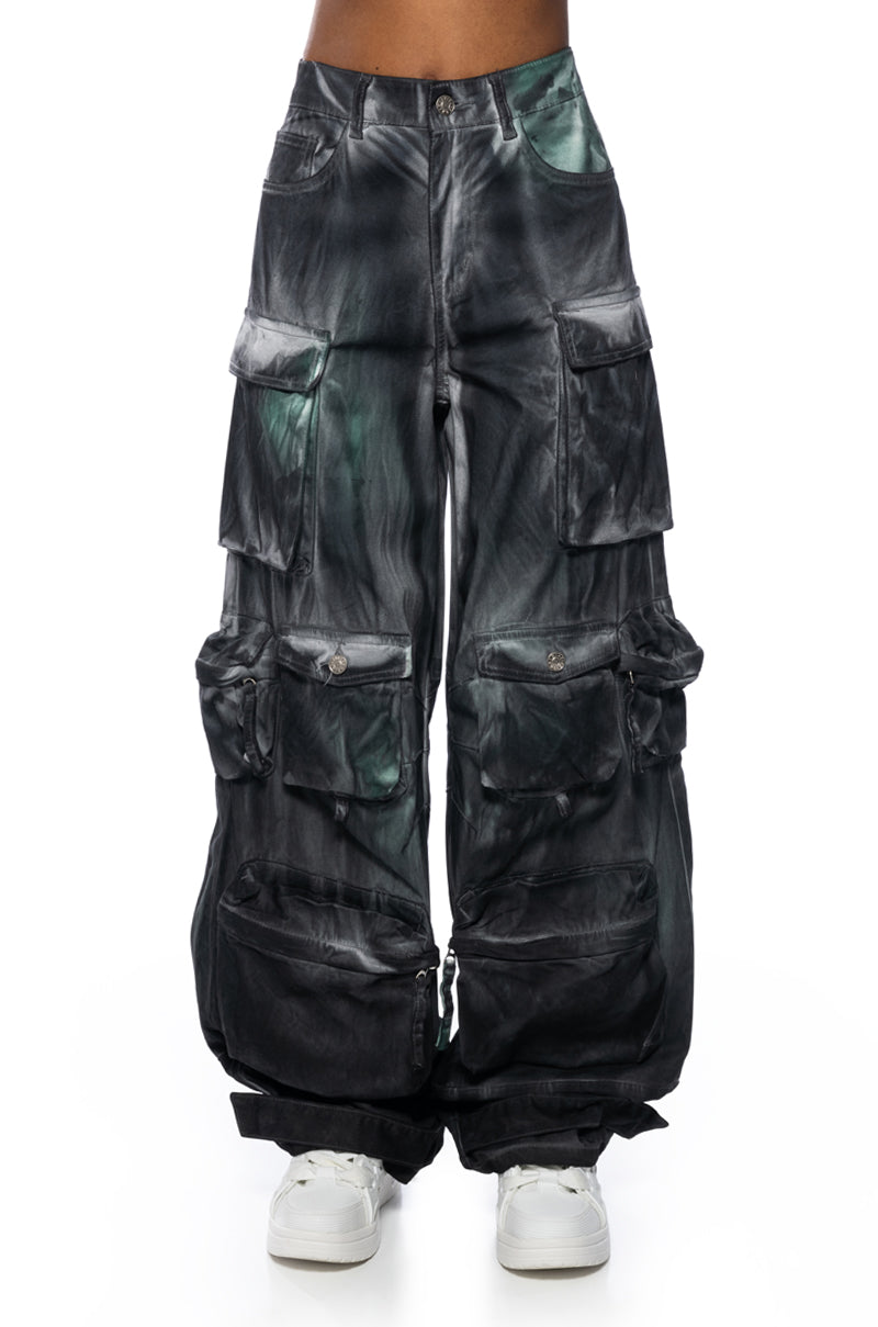 I AINT WORRIED CARGO PANTS