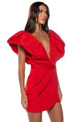 IRREPLACEABLE RUFFLE SLEEVE TULIP HEM MINI DRESS IN RED