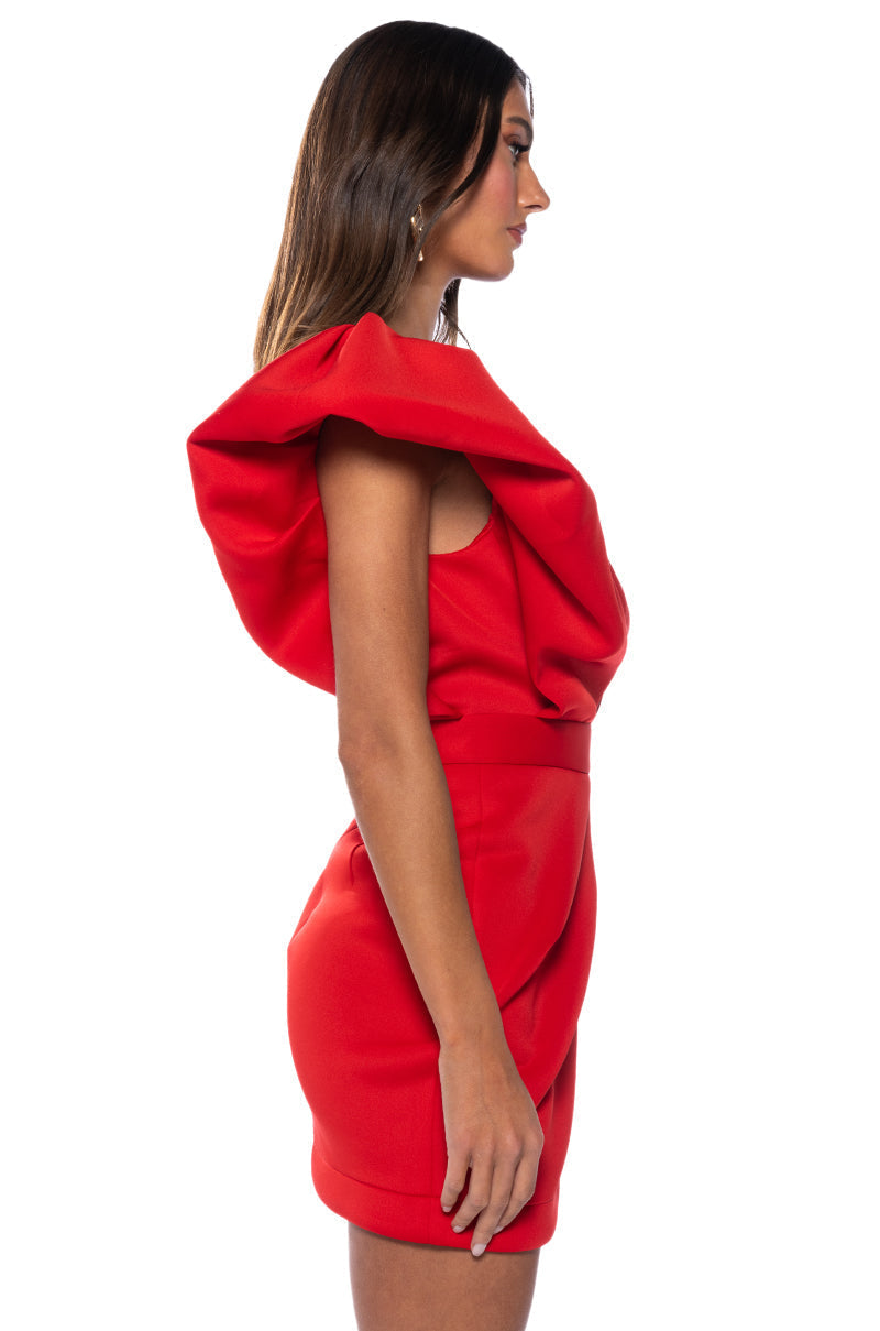 IRREPLACEABLE RUFFLE SLEEVE TULIP HEM MINI DRESS IN RED