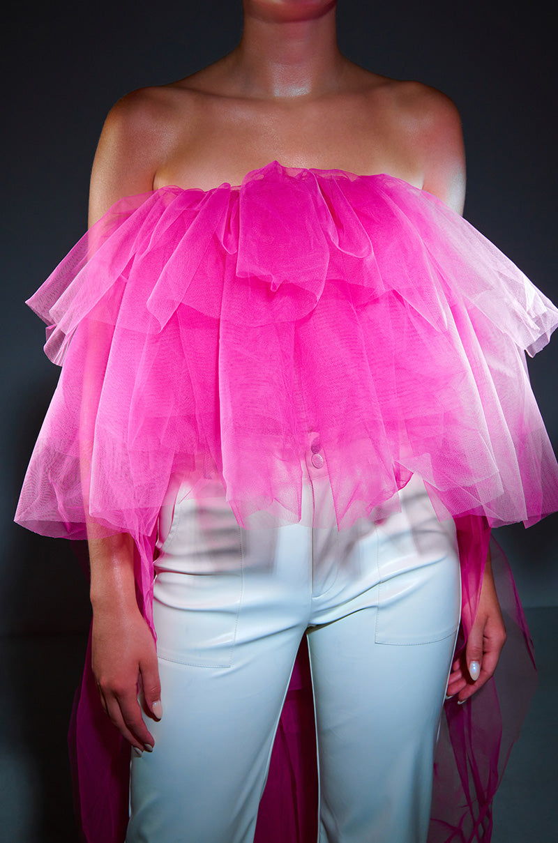 KADEN STRAPLESS HIGH LOW TULLE TOP IN PINK