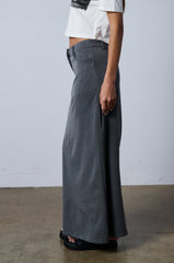 MINIMAL ELEGANCE WOVEN MAXI SKIRT
