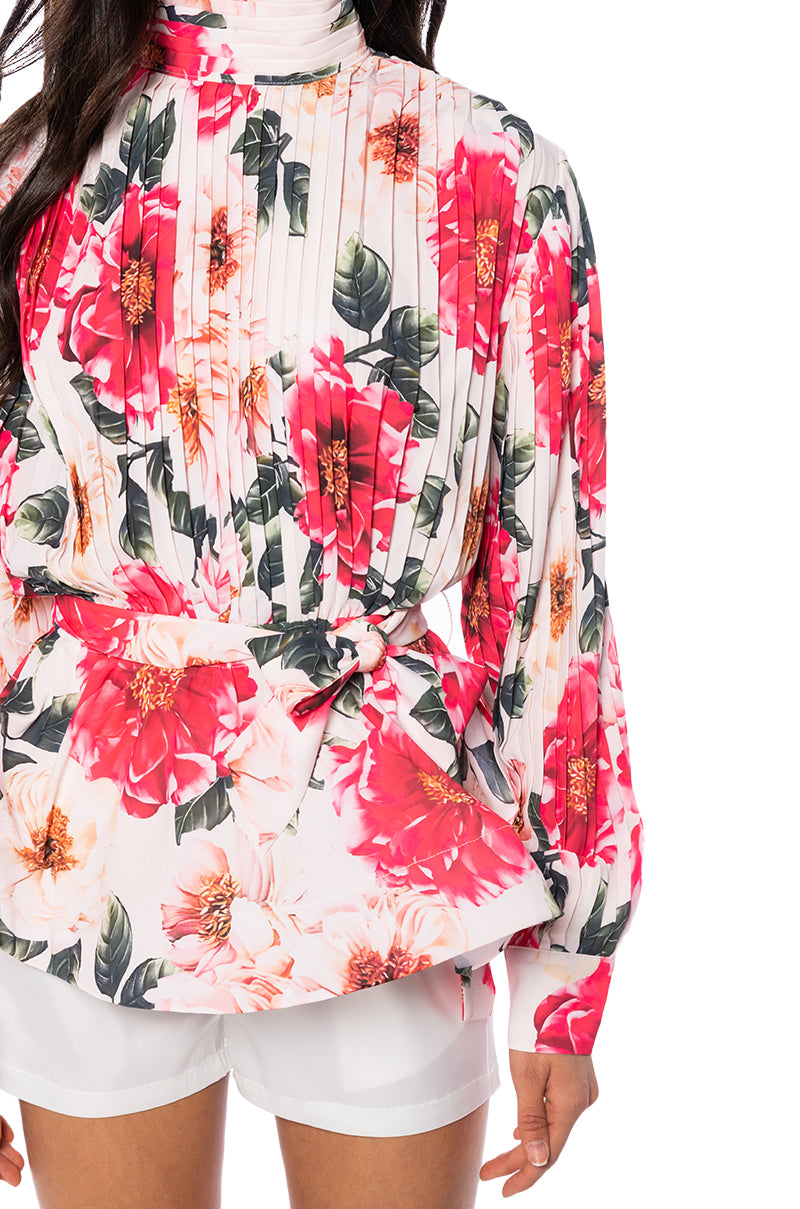 ON MY BEST BEHAVIOR FLORAL BLOUSE