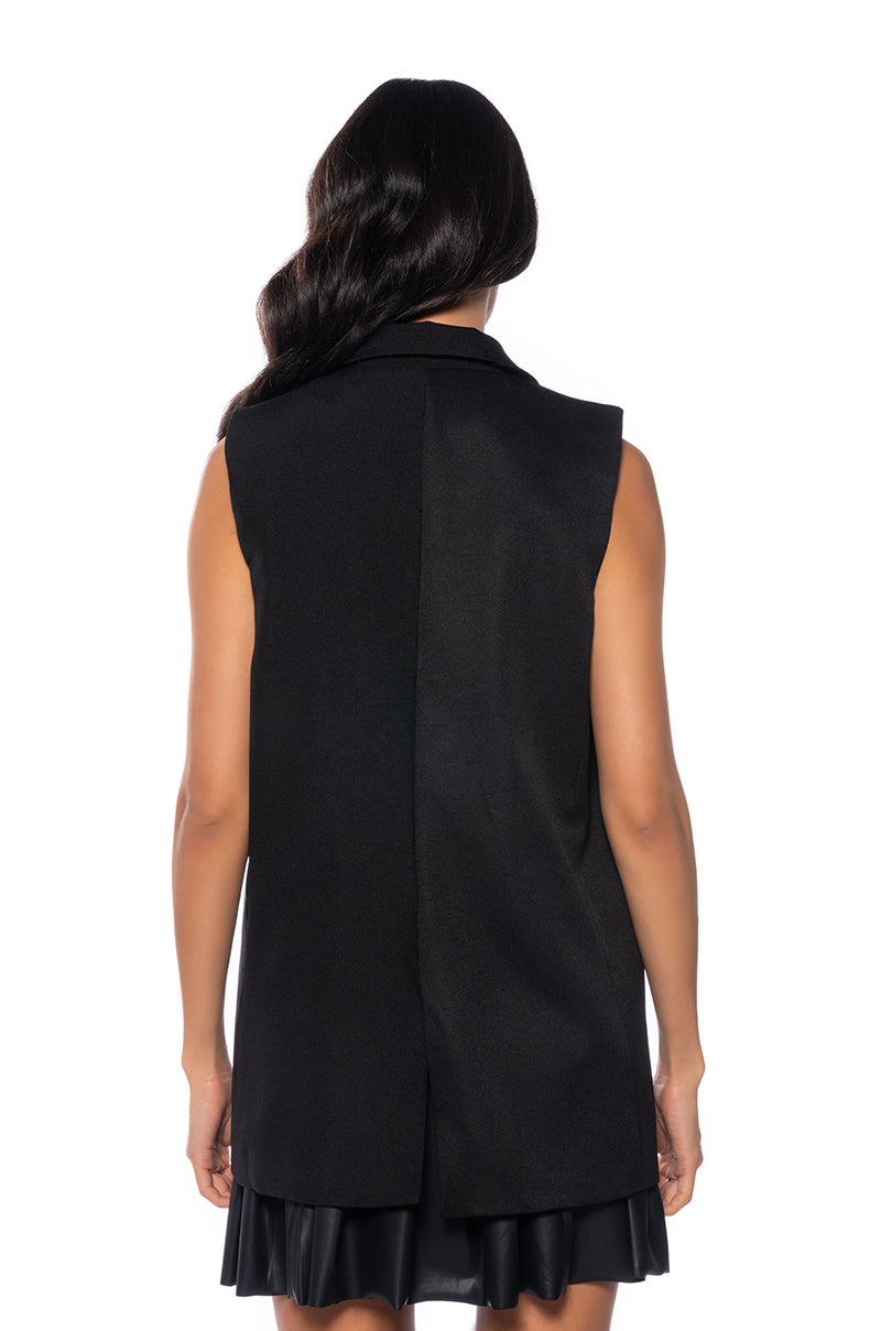 ONE OF THE CLASSICS BLAZER VEST
